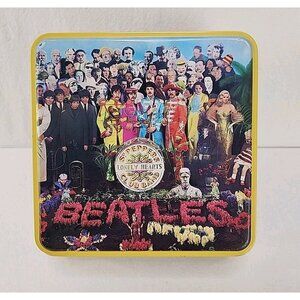 The Beatles Sgt. Peppers 2-sided Puzzle in Metal‎ Tin 300 Pc Hasbro MB Puzzle